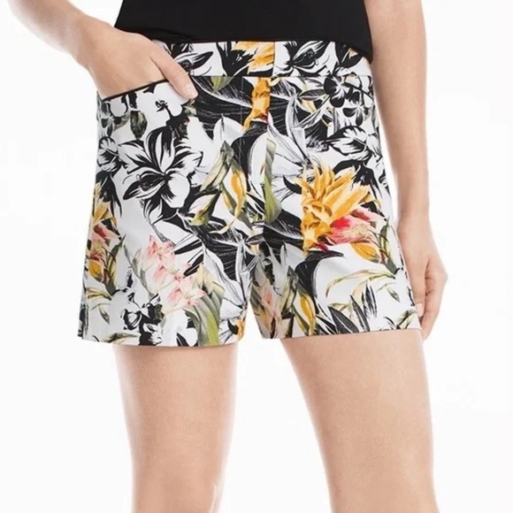 White House Black Market Pants - White House Black Market 5-inch Floral Print Coastal Stretch Shorts